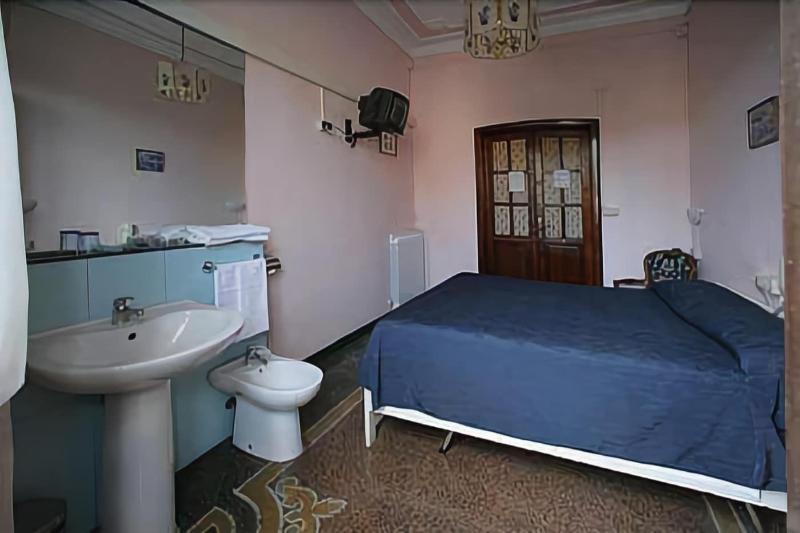 Hotel Fernanda Рапалло Екстер'єр фото